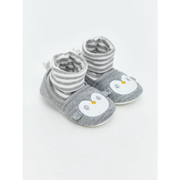 LCW STEPS Gri Penguen Figürlü Erkek Bebek Çoraplı Ev Ayakkabısı