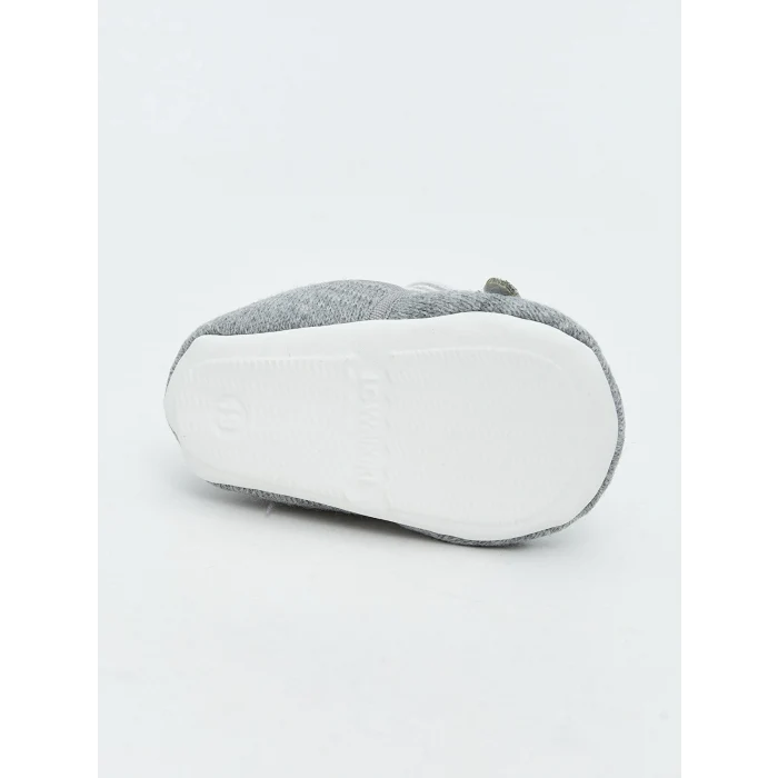 LCW STEPS Gri Penguen Figürlü Erkek Bebek Çoraplı Ev Ayakkabısı