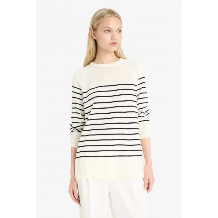 Defacto E8486AXER105 Ekru Regular Fit Bisiklet Yaka Çizgili Triko Kazak