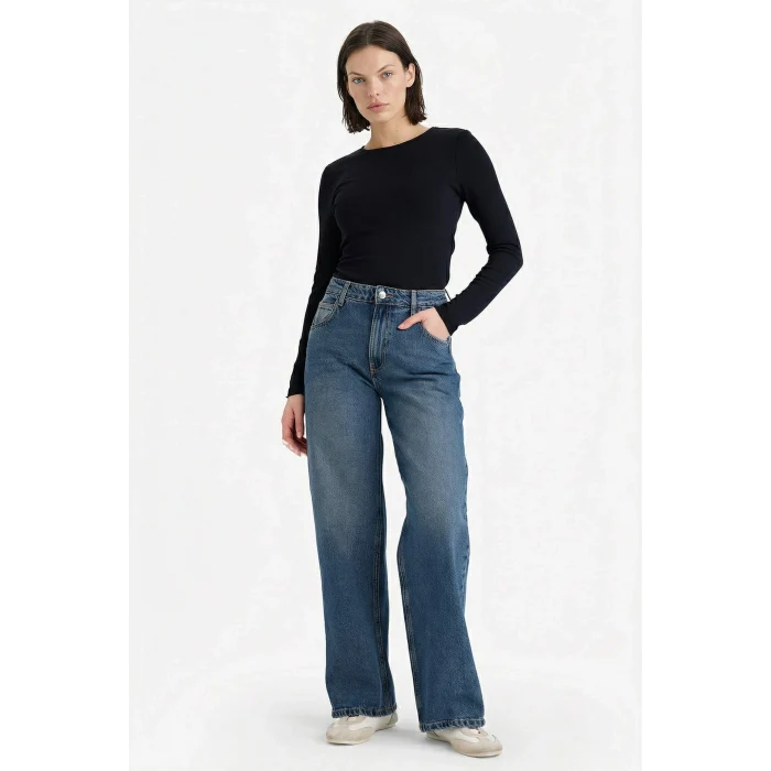 Defacto G8256AXBK81 Siyah Slim Fit Dar Kesim Bisiklet Yaka Basic Düz Modal Uzun Kollu Tişört