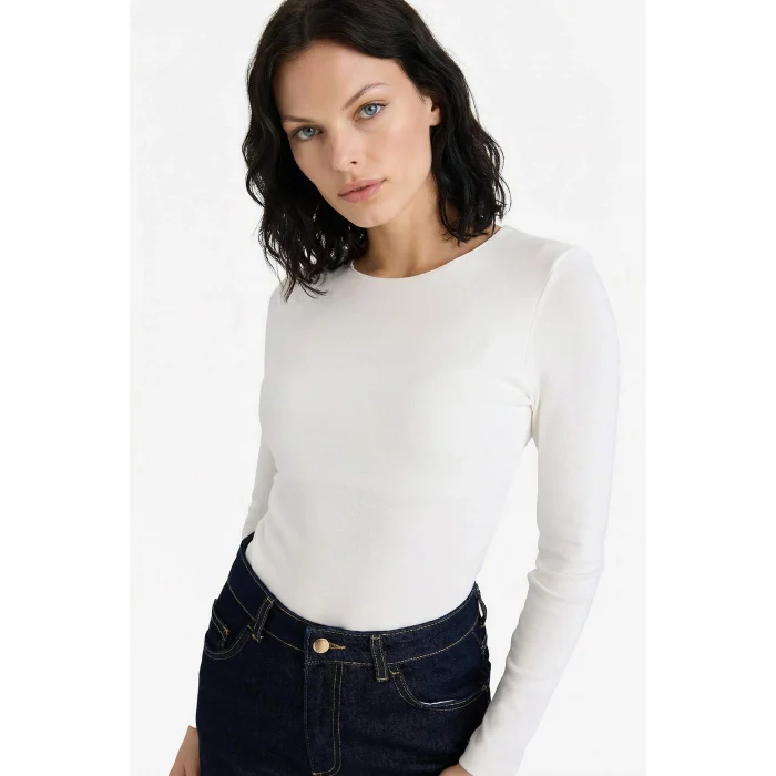 Defacto G8256AXER105 Ekru Slim Fit Dar Kesim Bisiklet Yaka Basic Düz Modal Uzun Kollu Tişört