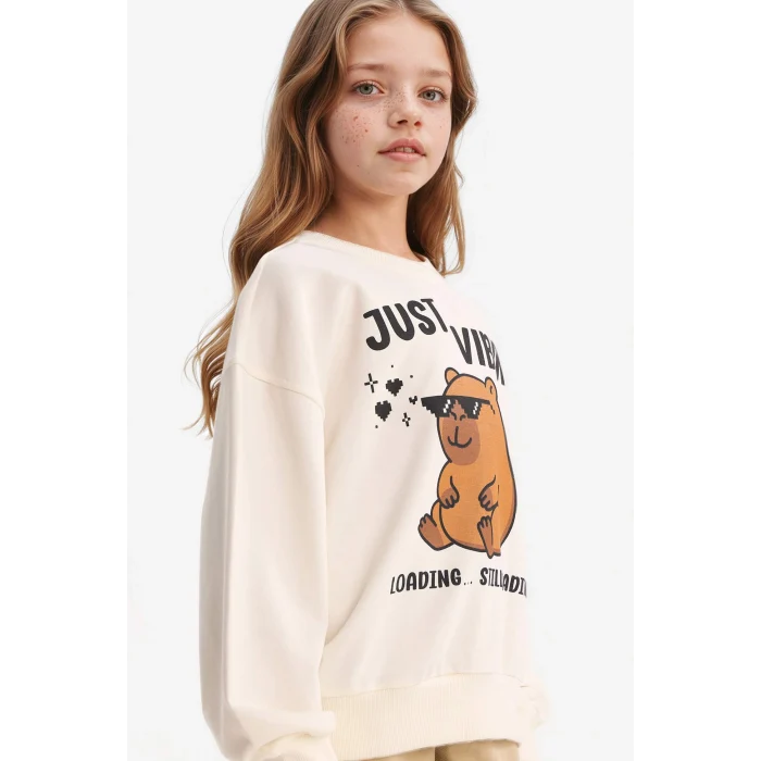 Defacto G3406A8ER105 Ekru Kız Çocuk Relax Fit Bisiklet Yaka Baskılı Sweatshirt