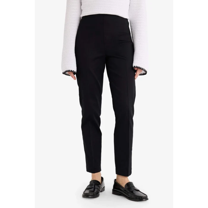 Defacto J8743AZBK27 Siyah Sigaret Normal Bel Düz Paça Saten Pantolon