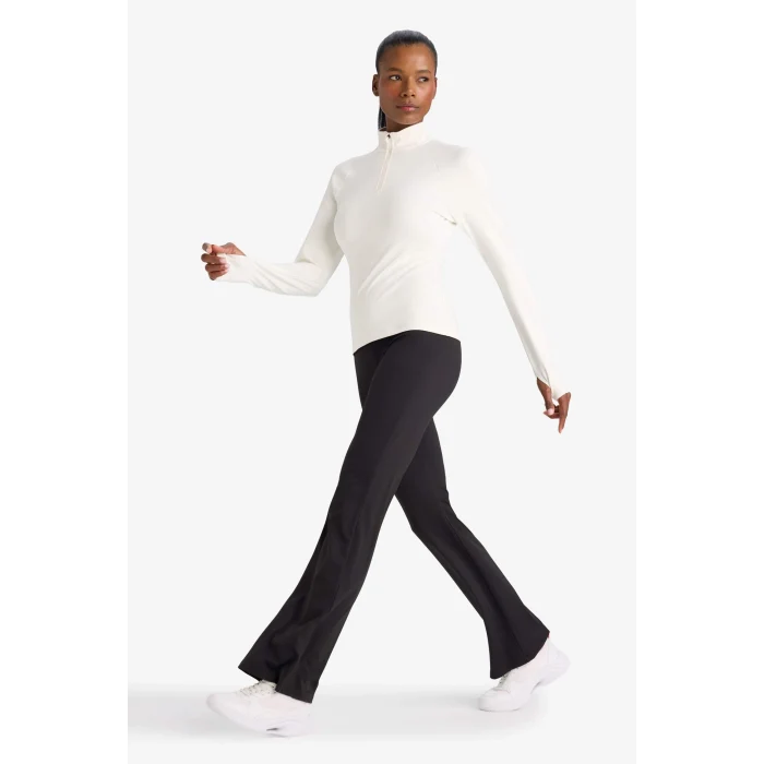 Defacto C9192AXBK81 Siyah Flare Fit Beli Saran İç Göstermeyen Toparlayıcı Yüksek Bel İspanyol Paça Standart Boy Sporcu Eşofman Altı