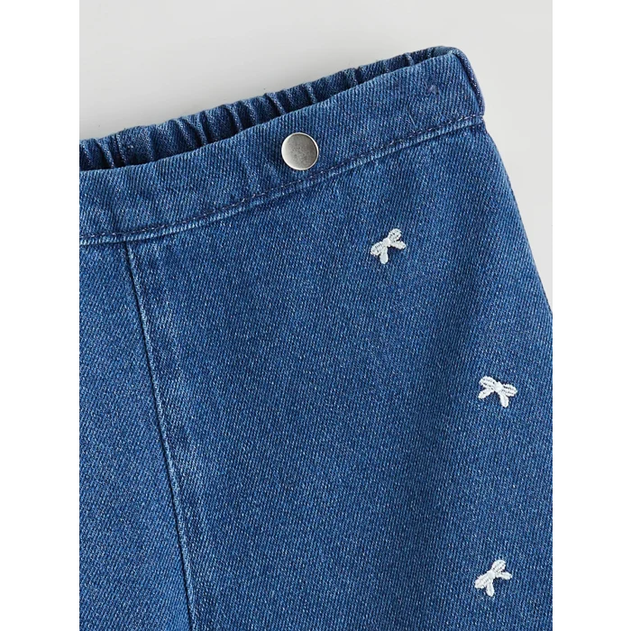 LCW Kids İndigo Kurdele Nakışlı Kız Çocuk Jean Şort