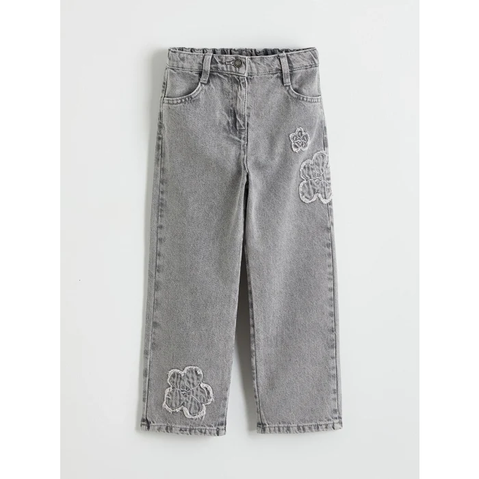 LCW Kids Karışık Regular Fit Nakışlı Kız Çocuk Jean Pantolon