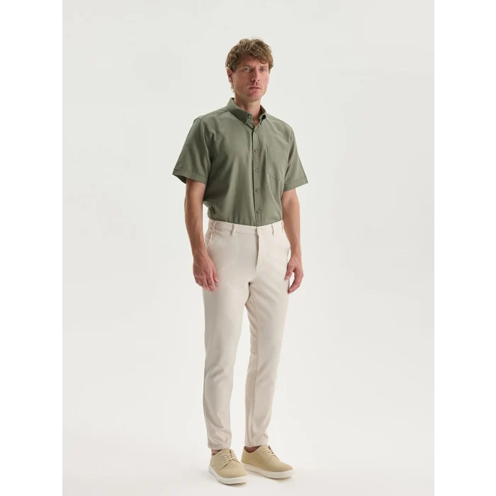 LCWAIKIKI Classic Bej Dar Kalıp Erkek Chino Pantolon