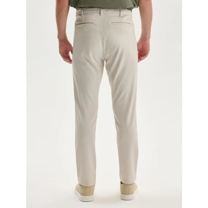 LCWAIKIKI Classic Bej Dar Kalıp Erkek Chino Pantolon