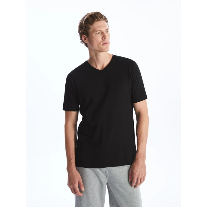 LCWAIKIKI Classic Siyah V Yaka Kısa Kollu Penye Erkek Tişört