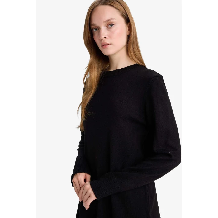 Defacto H3431AZBK27 Siyah Regular Fit Bisiklet Yaka Yırtmaçlı Basic Düz Triko Kazak Tunik