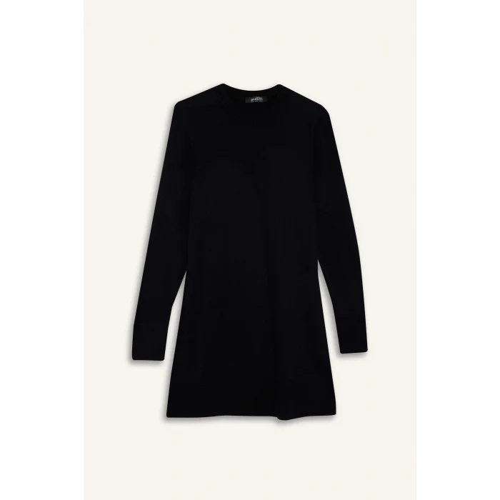 Defacto H3431AZBK27 Siyah Regular Fit Bisiklet Yaka Yırtmaçlı Basic Düz Triko Kazak Tunik