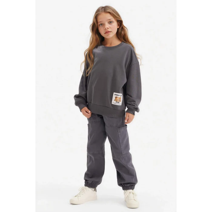 Defacto G3405A8AR148 Antrasit Kız Çocuk Oversize Geniş Kalıp Bisiklet Yaka Sırt Baskılı Sweatshirt