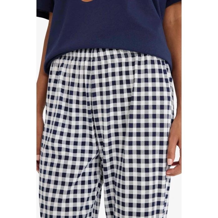 Defacto F4016AXNV241 Lacivert Regular Fit Pijama Takımı Ayıcık Baskılı Kısa Kollu Üst Kareli Alt-Fall in Love