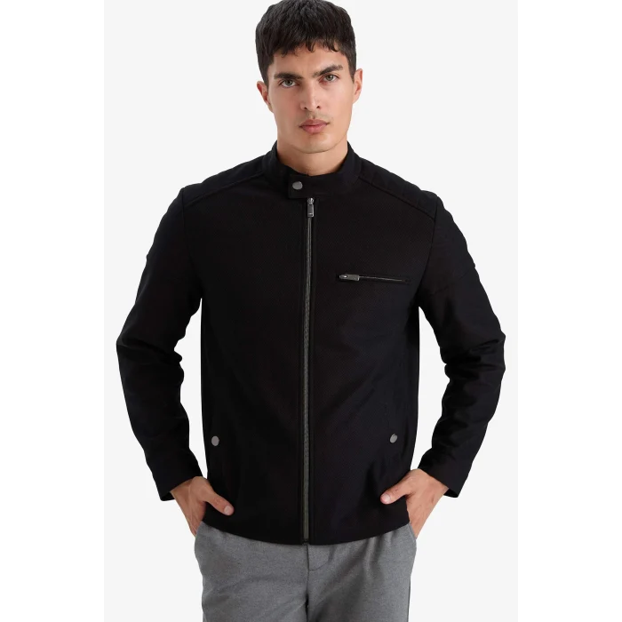 Defacto D7534AXBK27 Siyah Slim Fit Dar Kesim Dik Yaka Astarlı Fermuarlı Cepli Mevsimlik Baharlık Mont