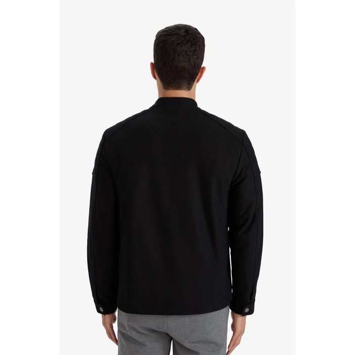Defacto D7534AXBK27 Siyah Slim Fit Dar Kesim Dik Yaka Astarlı Fermuarlı Cepli Mevsimlik Baharlık Mont
