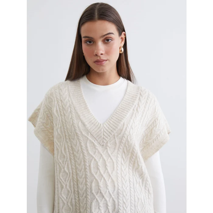 LCW Modest Ekru V Yaka Kendinden Desenli Oversize Kadın Triko Süveter