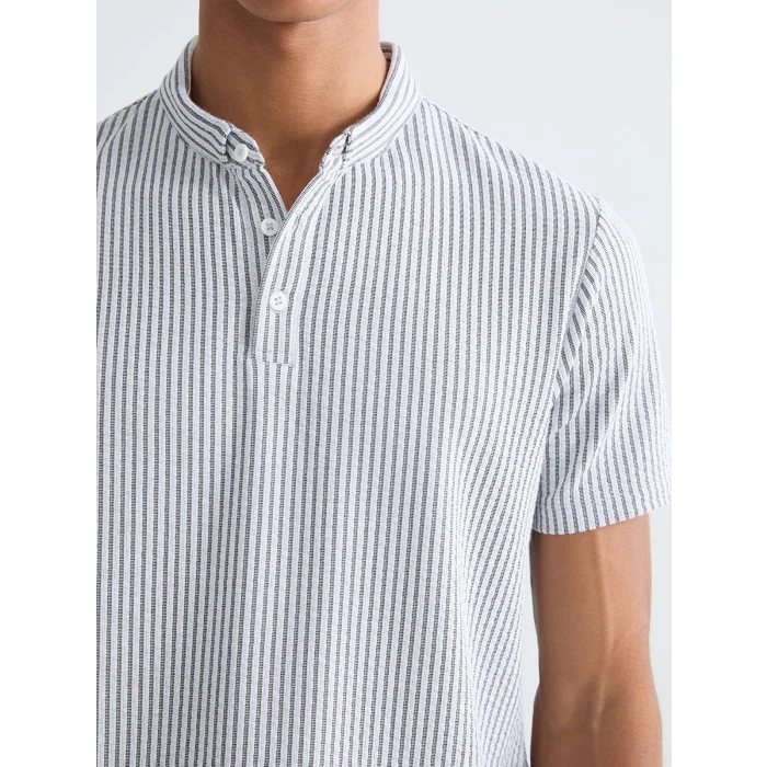 LCW Vision Siyah Hakim Yaka Çizgili Erkek Tişört