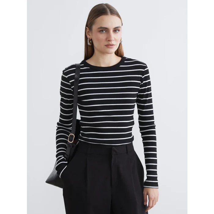 LCWAIKIKI Basic Siyah Bisiklet Yaka Çizgili Kadın Body