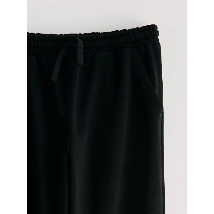 LCW Kids Siyah Beli Lastikli Erkek Çocuk Kargo Eşofman Altı