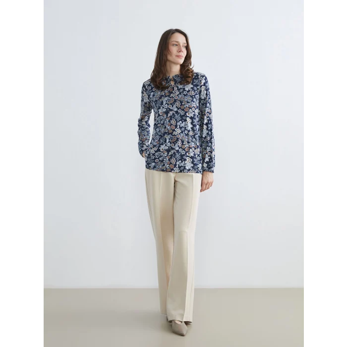 LCW Grace Lacivert Bağlamalı Yaka Çiçekli Bluz