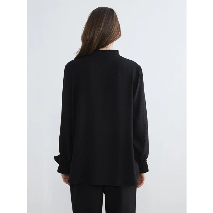 LCW Grace Siyah Fırfırlı Hakim Yaka Dokulu Kadın Gömlek