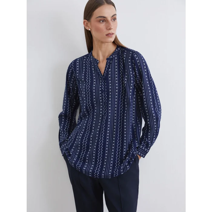 LCW Grace Lacivert Kaçık Yaka Desenli Bluz