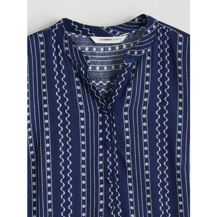 LCW Grace Lacivert Kaçık Yaka Desenli Bluz