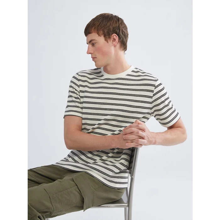 XSIDE Siyah Bisiklet Yaka Çizgili Penye Erkek Tişört