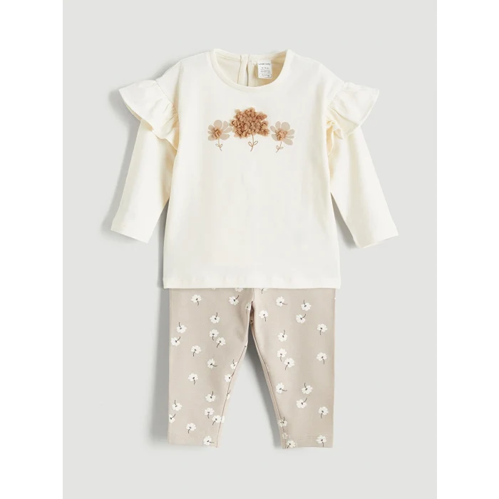 LCW baby Ekru Çiçek Baskılı Kız Bebek Tişört ve Eşofman Alt Takım