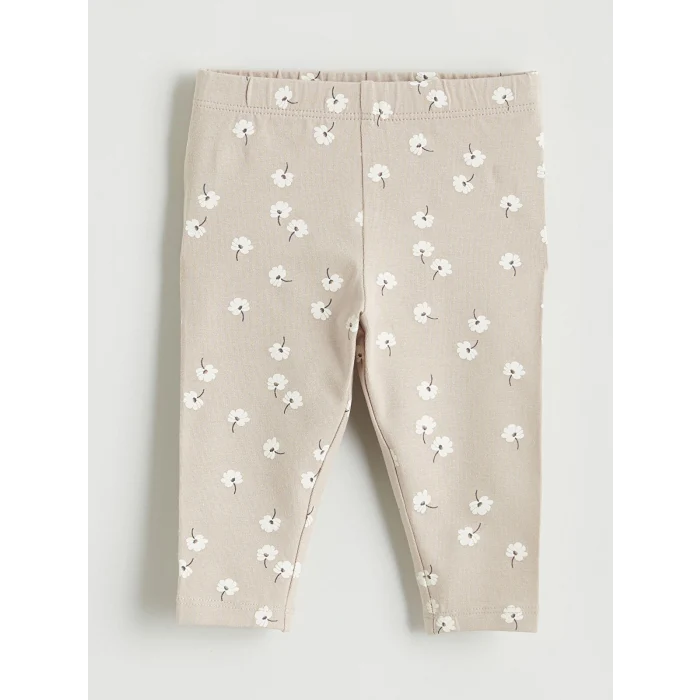 LCW baby Ekru Çiçek Baskılı Kız Bebek Tişört ve Eşofman Alt Takım