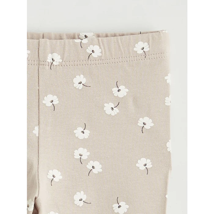 LCW baby Ekru Çiçek Baskılı Kız Bebek Tişört ve Eşofman Alt Takım