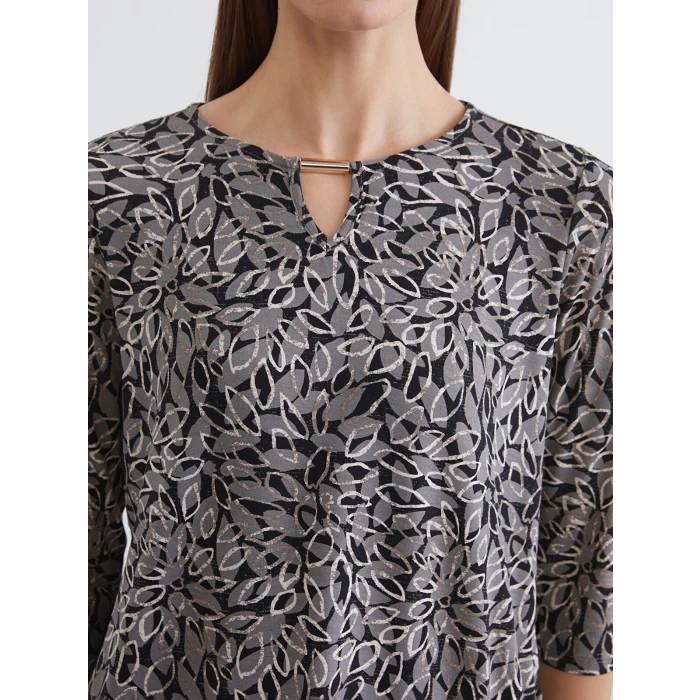 LCW Grace Siyah Bisiklet Yaka Desenli Bluz
