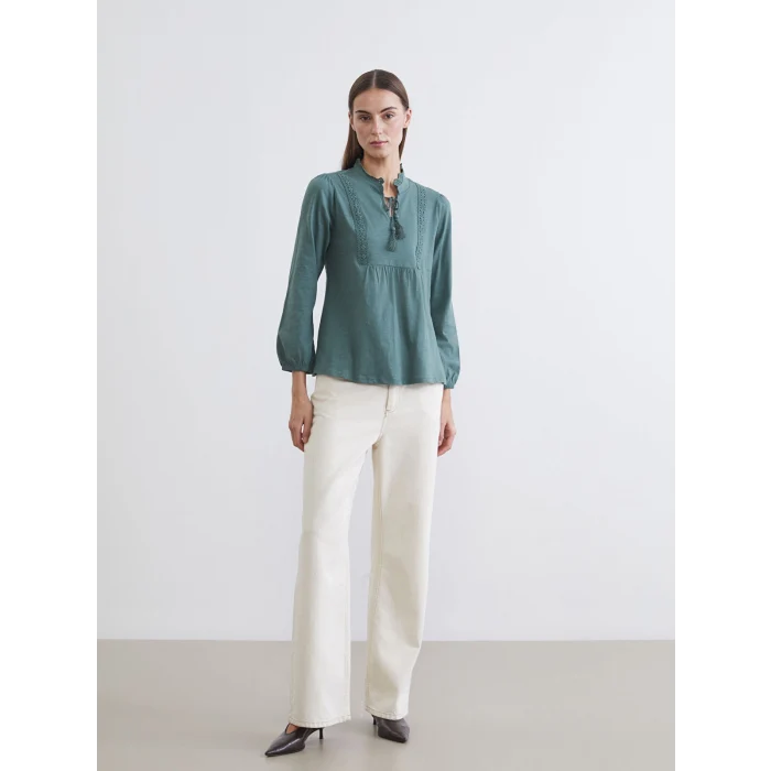 LCW Grace Yeşil Bağlamalı Yaka Nakışlı Büzgülü Bluz