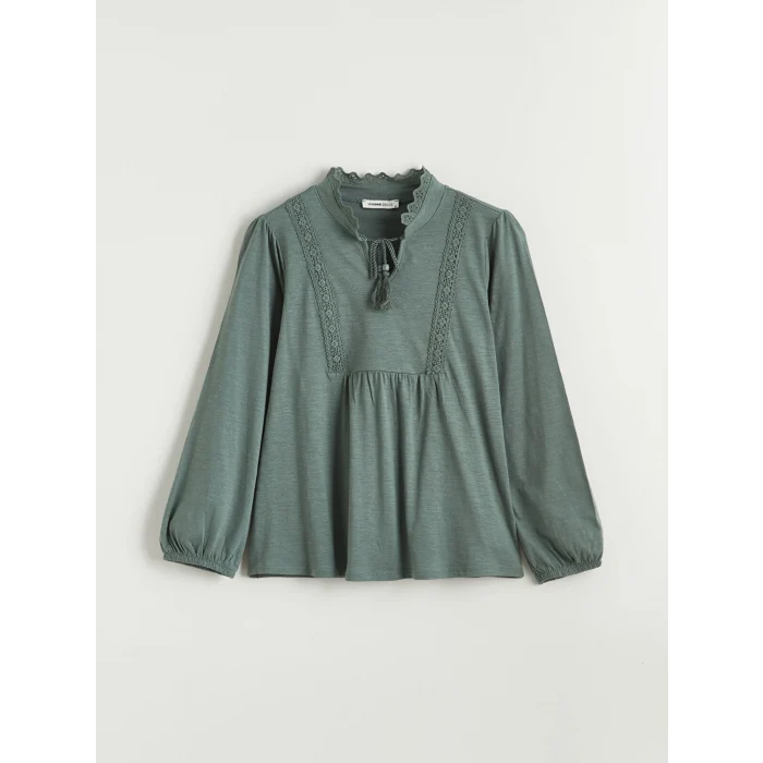 LCW Grace Yeşil Bağlamalı Yaka Nakışlı Büzgülü Bluz