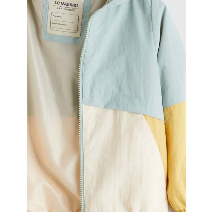 LCW Kids Yeşil Kapüşonlu Renk Bloklu Erkek Çocuk Mont