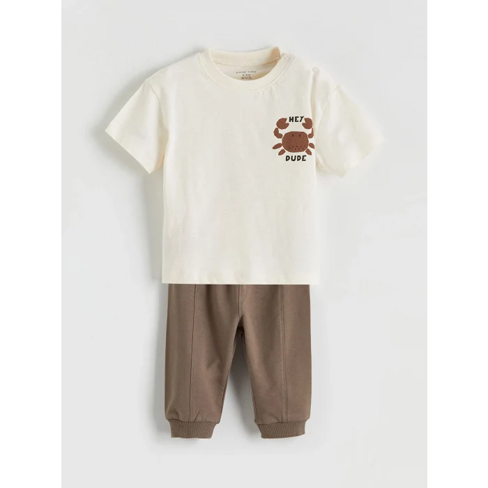 LCW baby Ekru Yengeç Baskılı Erkek Bebek Tişört ve Eşofman Altı