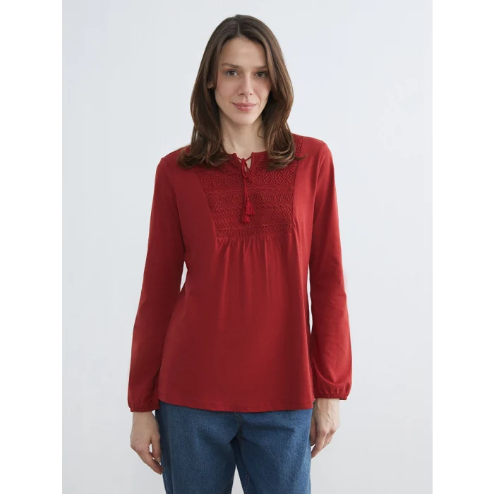 LCW Grace Kırmızı Bağlamalı Yaka Nakışlı Bluz