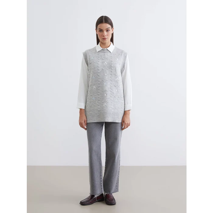 LCW Modest Gri Bisiklet Yaka Nakışlı Kadın Triko Süveter