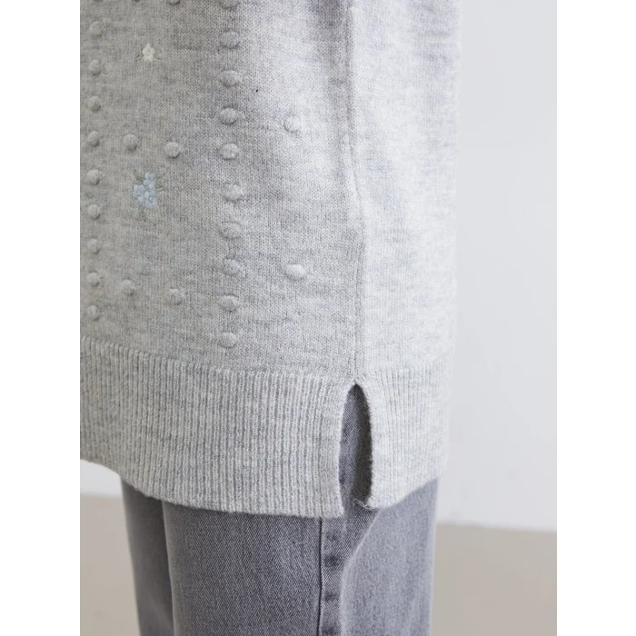 LCW Modest Gri Bisiklet Yaka Nakışlı Kadın Triko Süveter