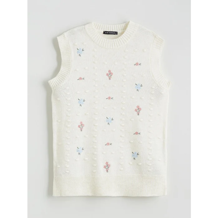 LCW Modest Bej Bisiklet Yaka Nakışlı Kadın Triko Süveter