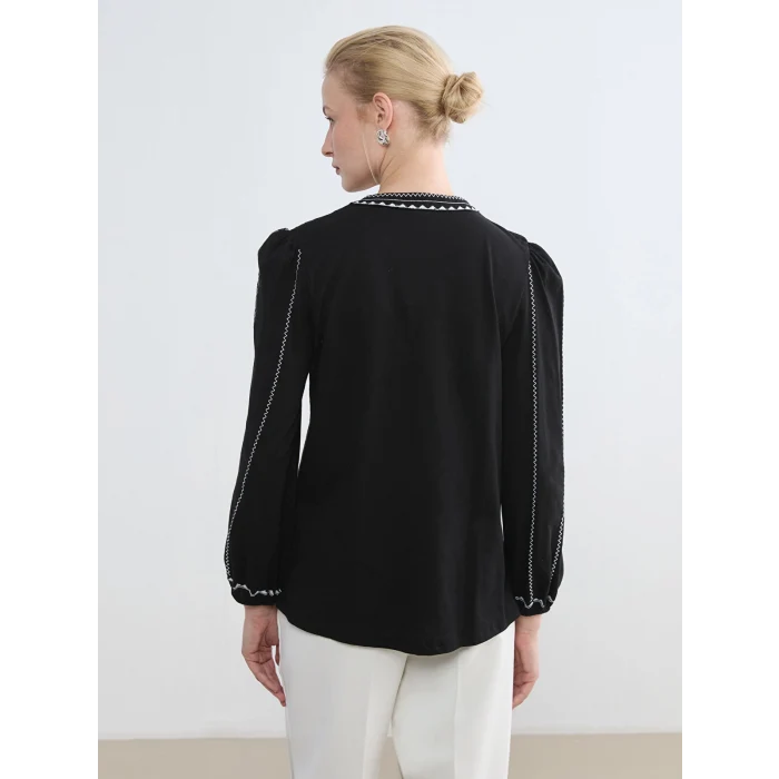 LCW Grace Siyah Hakim Yaka Nakışlı Bluz