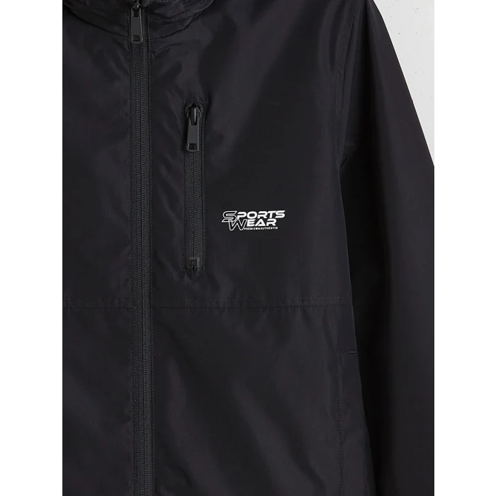 LCW Kids Siyah Su İtici Kapüşonlu Erkek Çocuk Mont