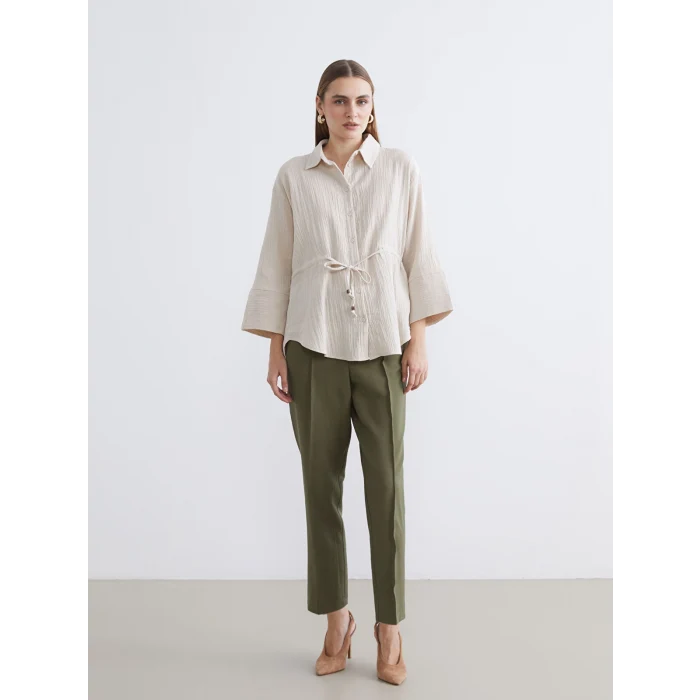 LCWAIKIKI Classic Bej Bağlamalı Dokulu Kadın Müslin Gömlek