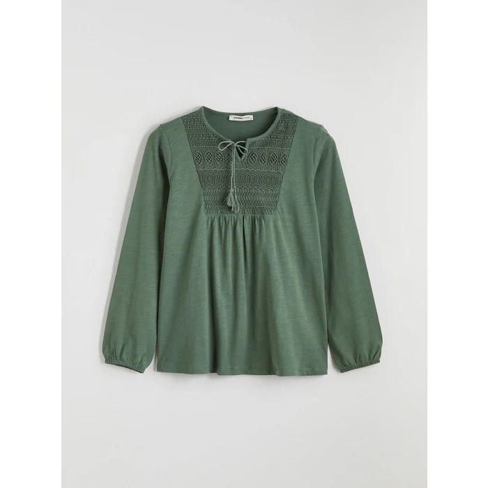 LCW Grace Yeşil Bağlamalı Yaka Nakışlı Bluz