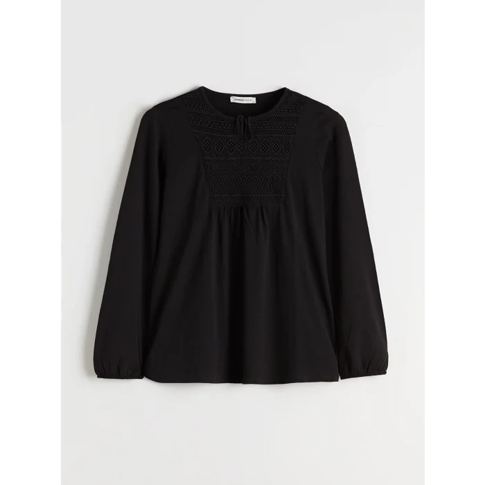 LCW Grace Siyah Bağlamalı Yaka Nakışlı Bluz
