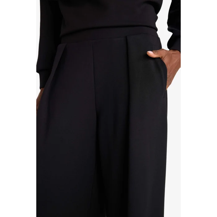 Defacto F8429AXBK81 Siyah Wide Leg Geniş Paça Standart Boy Modal Eşofman Alt