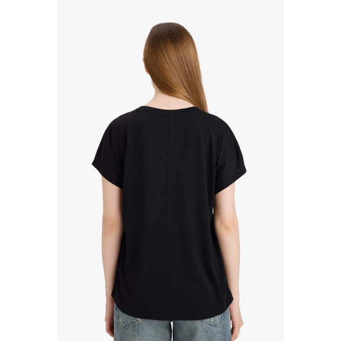 Defacto G2882AXBK81 Siyah Bisiklet Yaka Kelebek Desenli Kısa Kollu Tişört