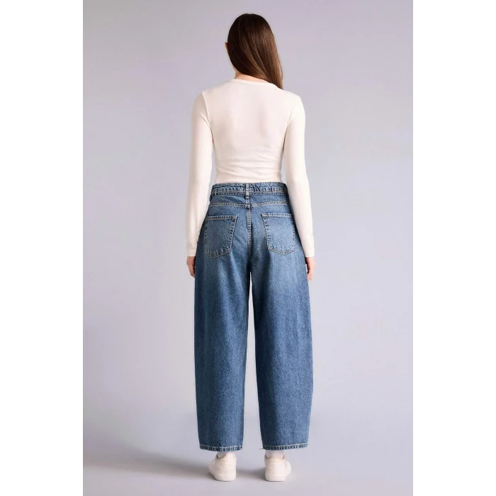Defacto G8867AXNM28 Mavi %100 Pamuk Barrel Fıt Normal Bel Jean Pantolon