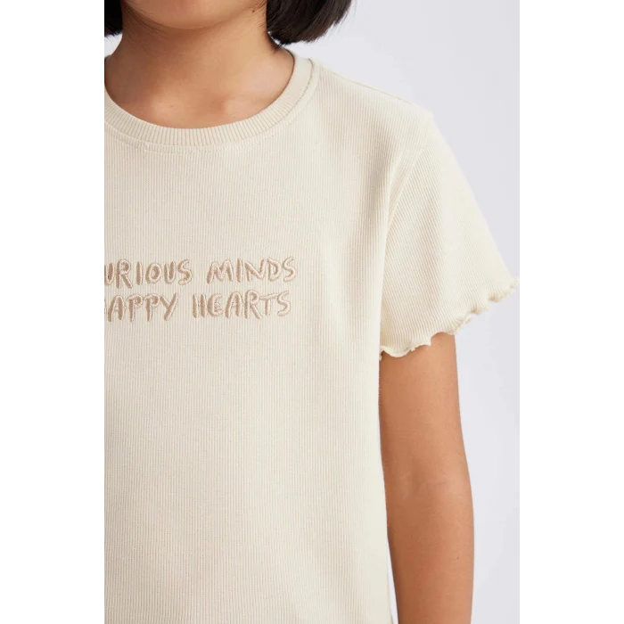 Defacto B6689A8ER42 Ekru Slim Fit Dar Kesim Bisiklet Yaka Baskılı Fitilli Kaşkorse Kısa Kollu Tişört Kız Çocuk