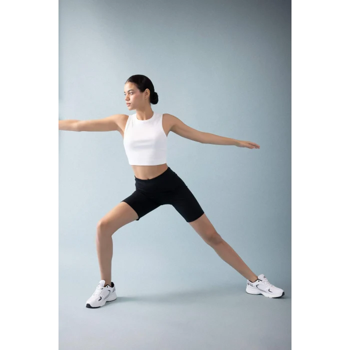 Defacto Z6573AZER105 Ekru DeFactoFit Slim Fit Dar Kesim Bisiklet Yaka Ribana Basic Düz Sporcu Atlet